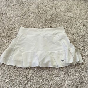 Nike dry fit white skirt